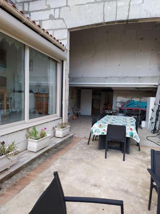 Le Lys Apartment Saintes Ngoại thất bức ảnh