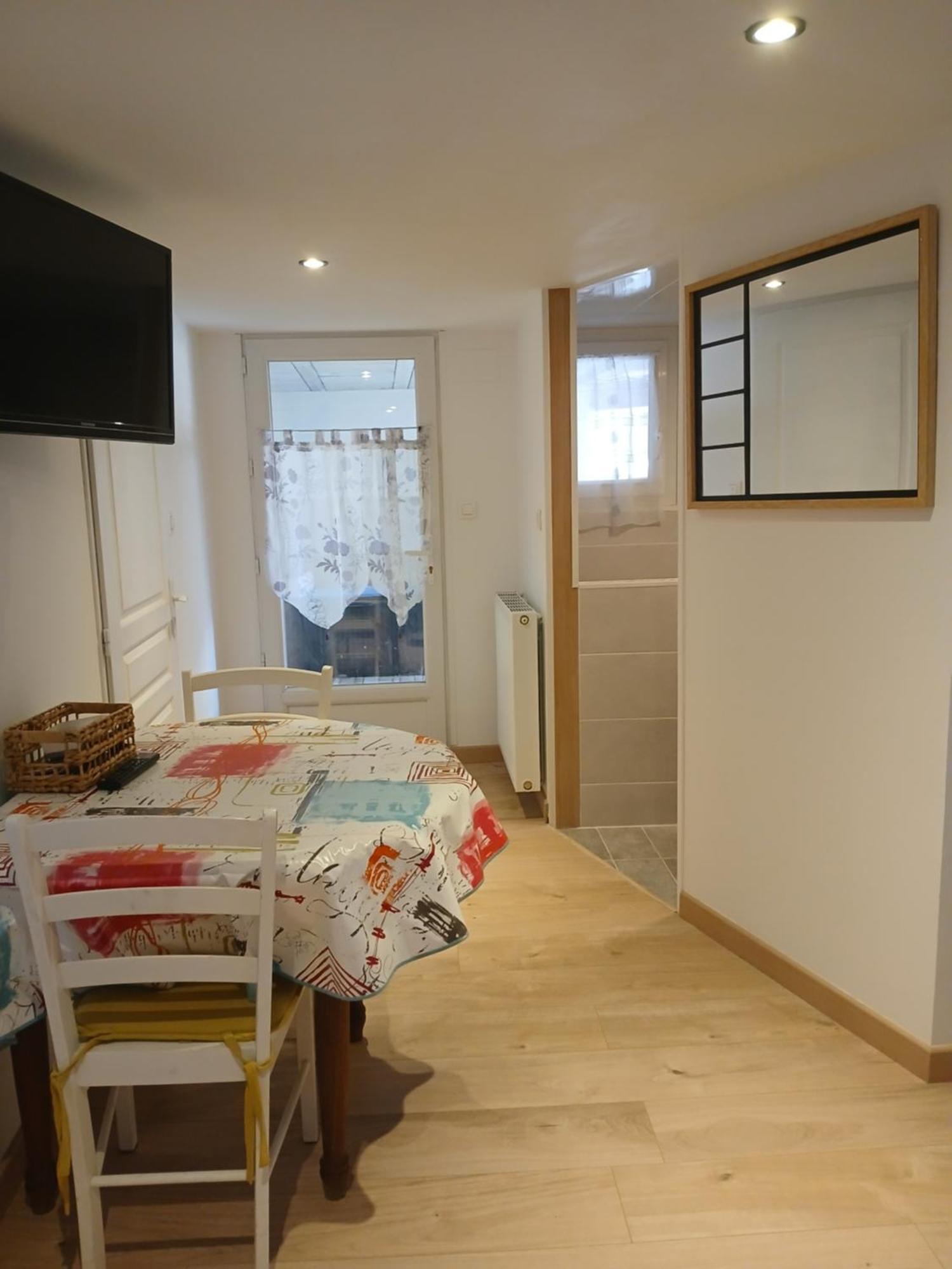 Le Lys Apartment Saintes Ngoại thất bức ảnh