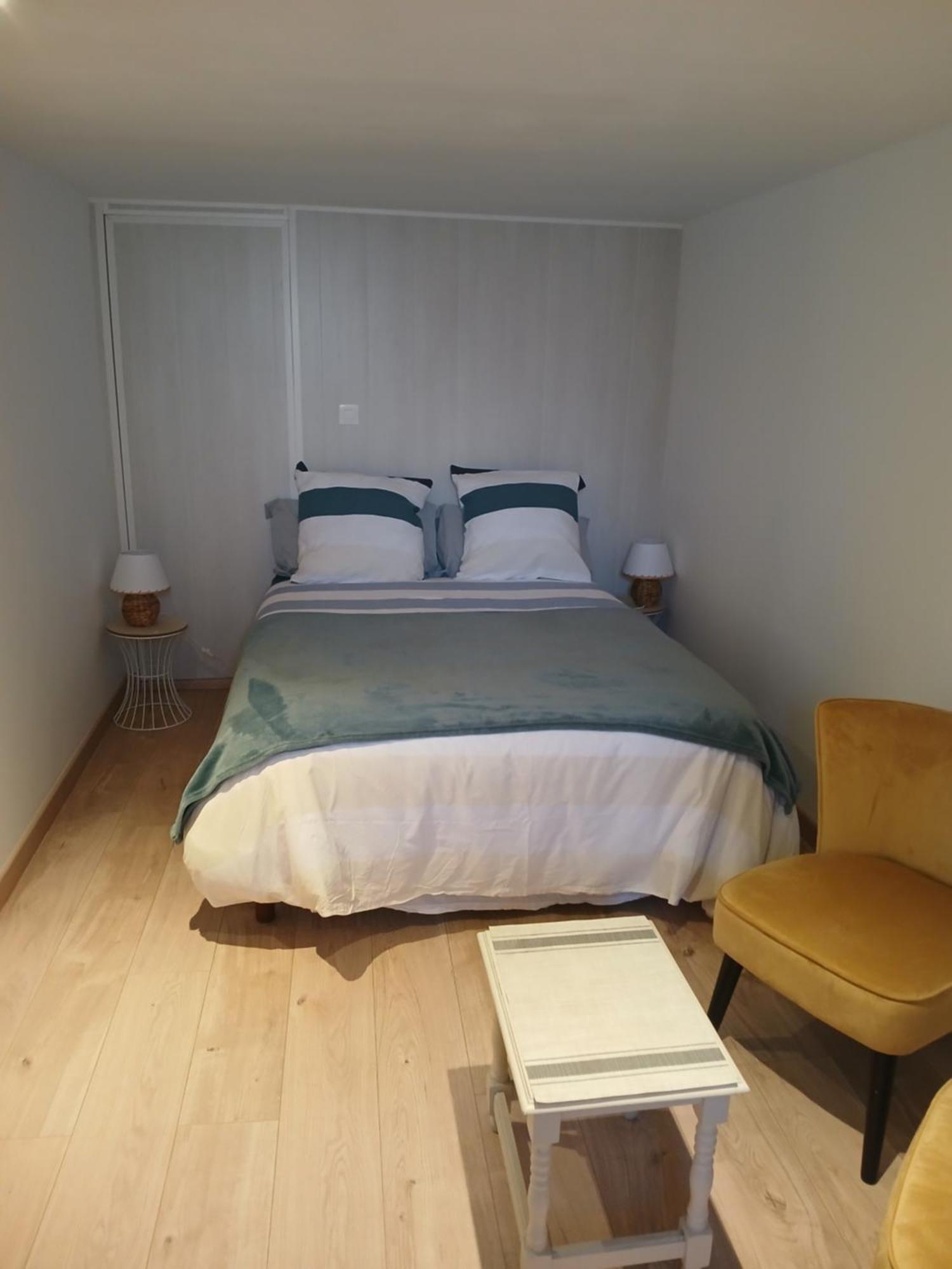 Le Lys Apartment Saintes Ngoại thất bức ảnh