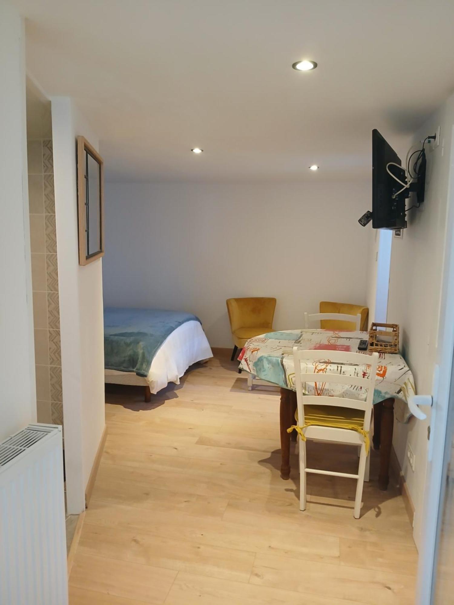 Le Lys Apartment Saintes Ngoại thất bức ảnh